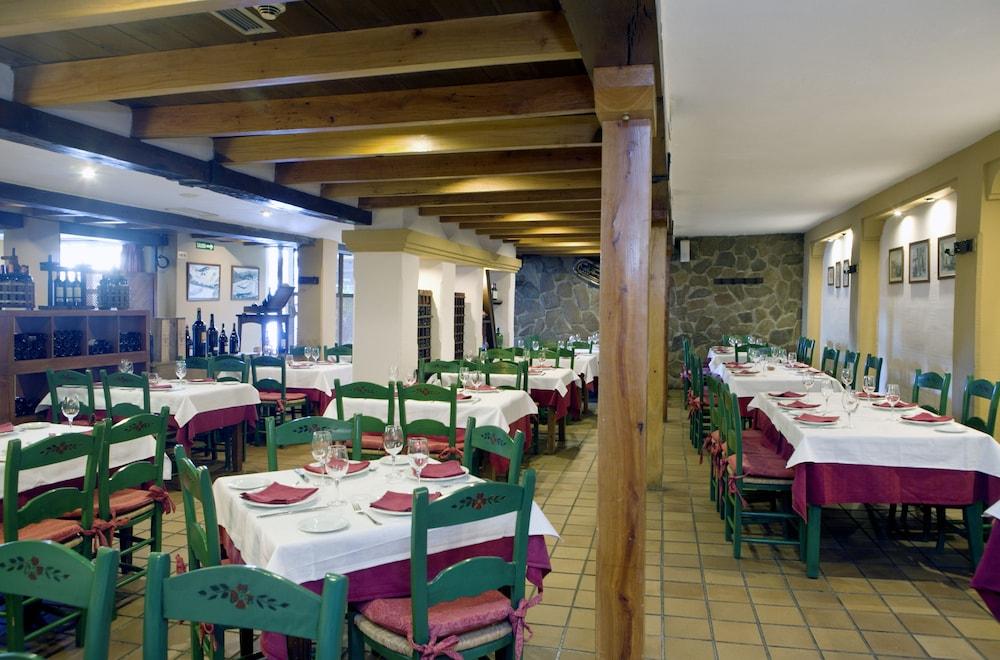 סיירה נבדה Hotel Telecabina מראה חיצוני תמונה