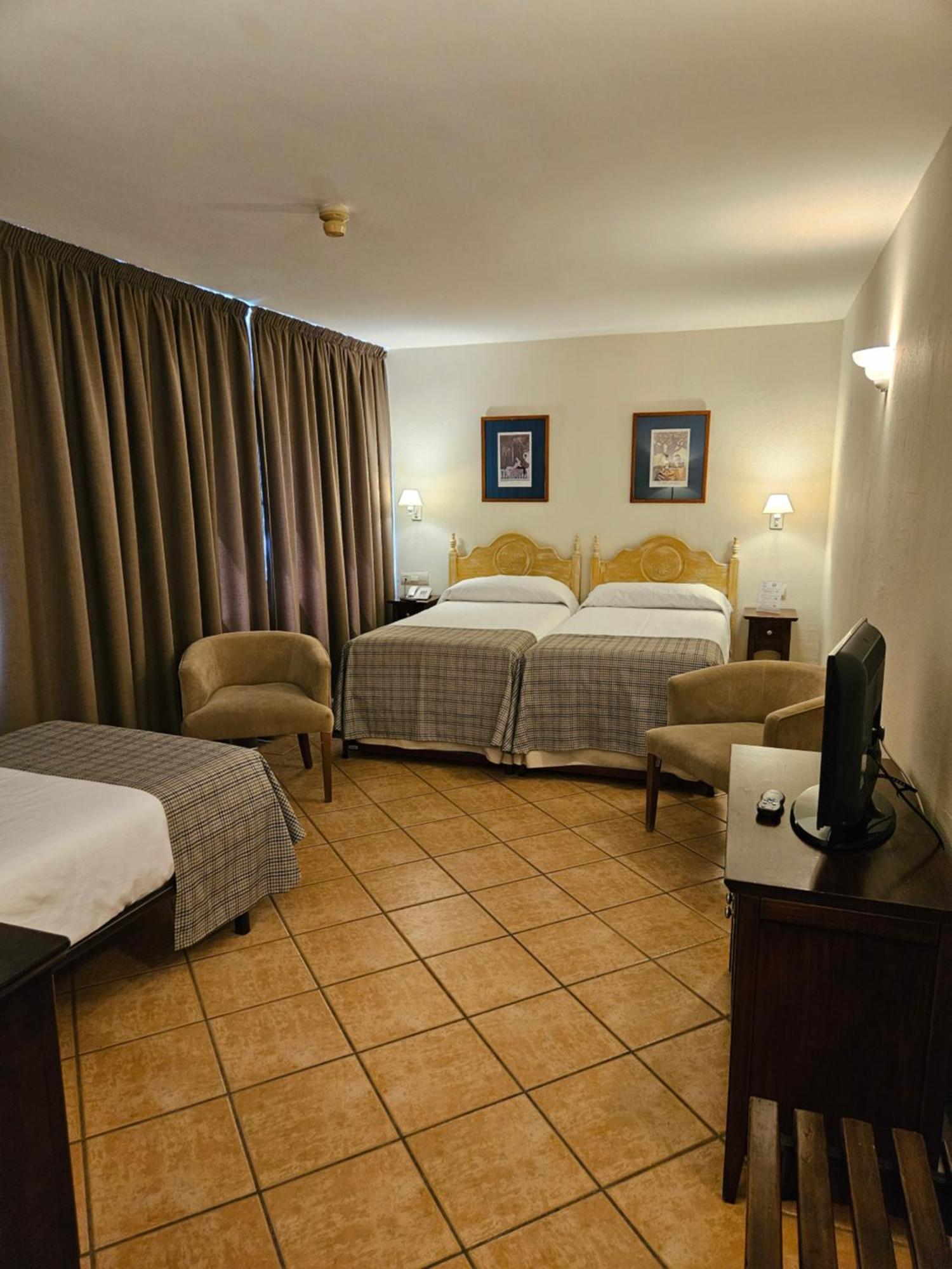 סיירה נבדה Hotel Telecabina מראה חיצוני תמונה