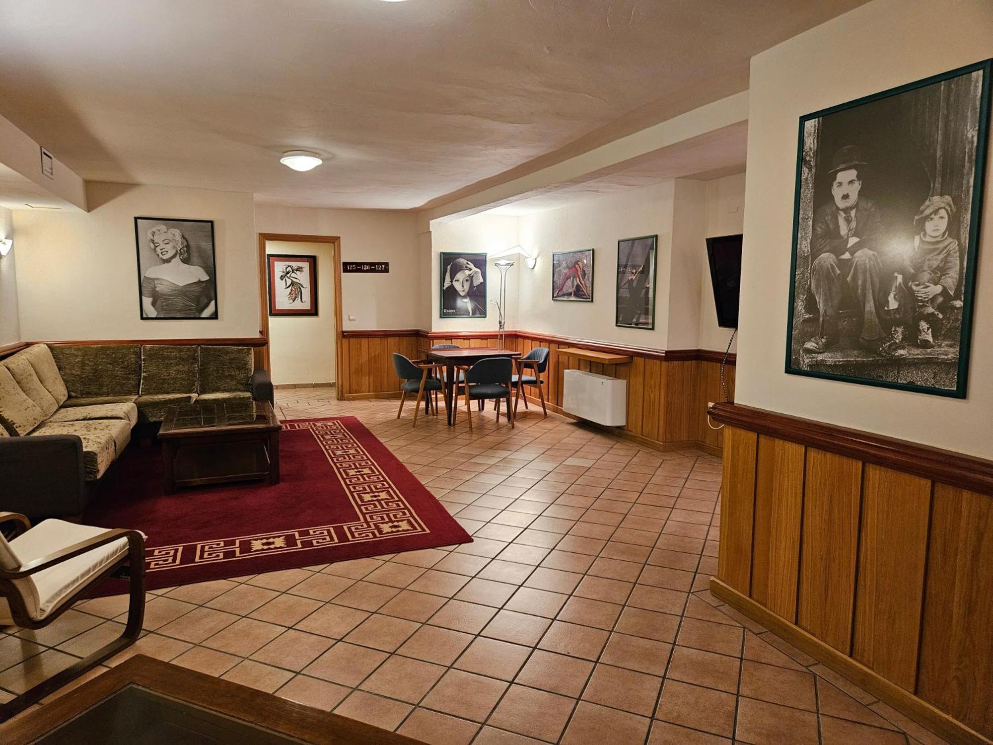 סיירה נבדה Hotel Telecabina מראה חיצוני תמונה