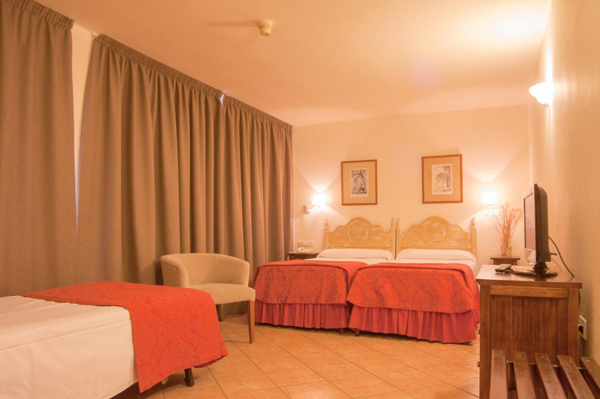 סיירה נבדה Hotel Telecabina חדר תמונה